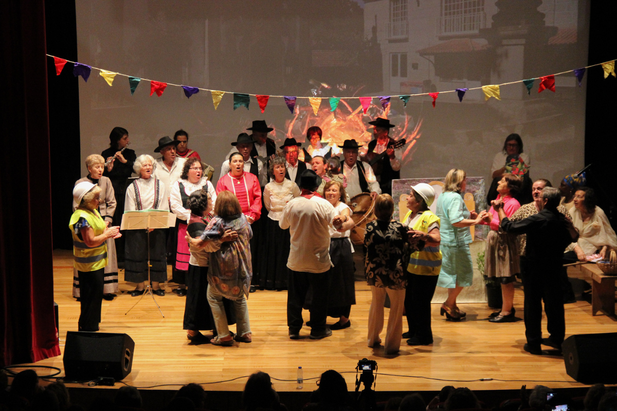 Presentation of theatre of rural water senior un. of vouzela