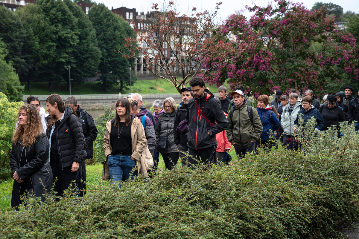 Where the border speaks an artistic reflection on the bidasoa river