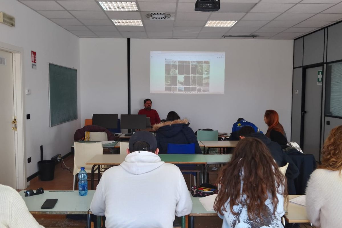 Communicating Intangible Heritage