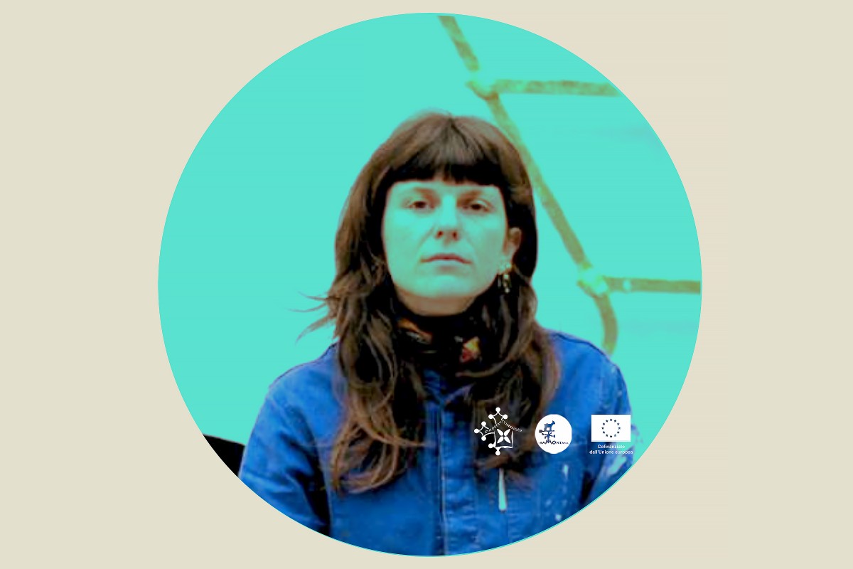 Delphine Melliès in residence at the Oralitat de Gasconha sound archive